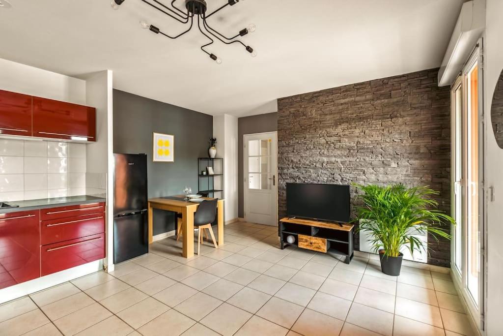 T2 Paisible Vaise, Avec Parking Metro Direct Bellecour Apartman Lyon Kültér fotó