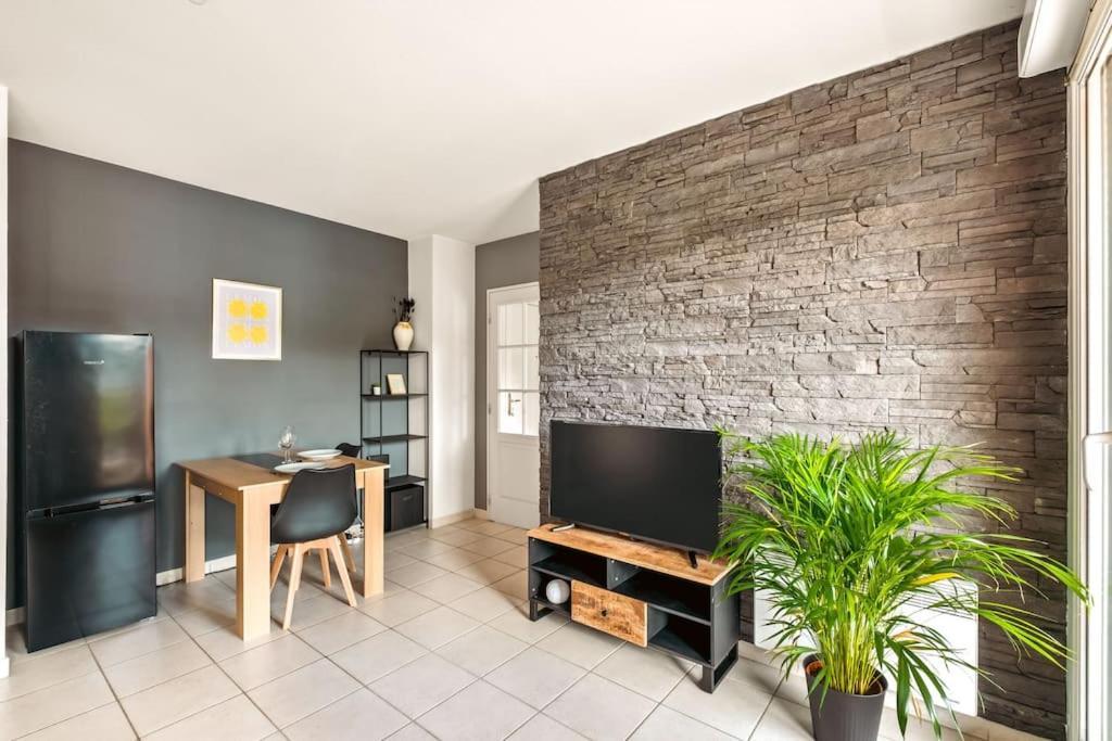 T2 Paisible Vaise, Avec Parking Metro Direct Bellecour Apartman Lyon Kültér fotó